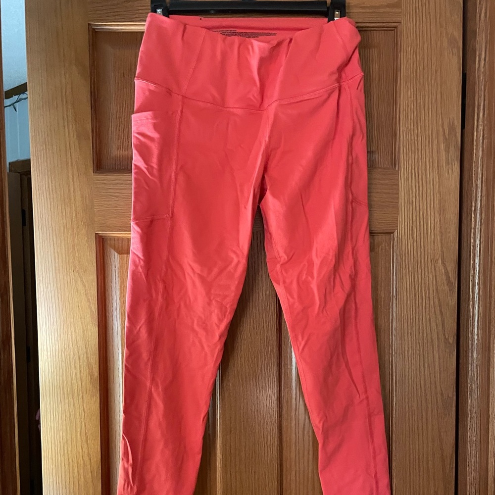 VS Knockout Leggings